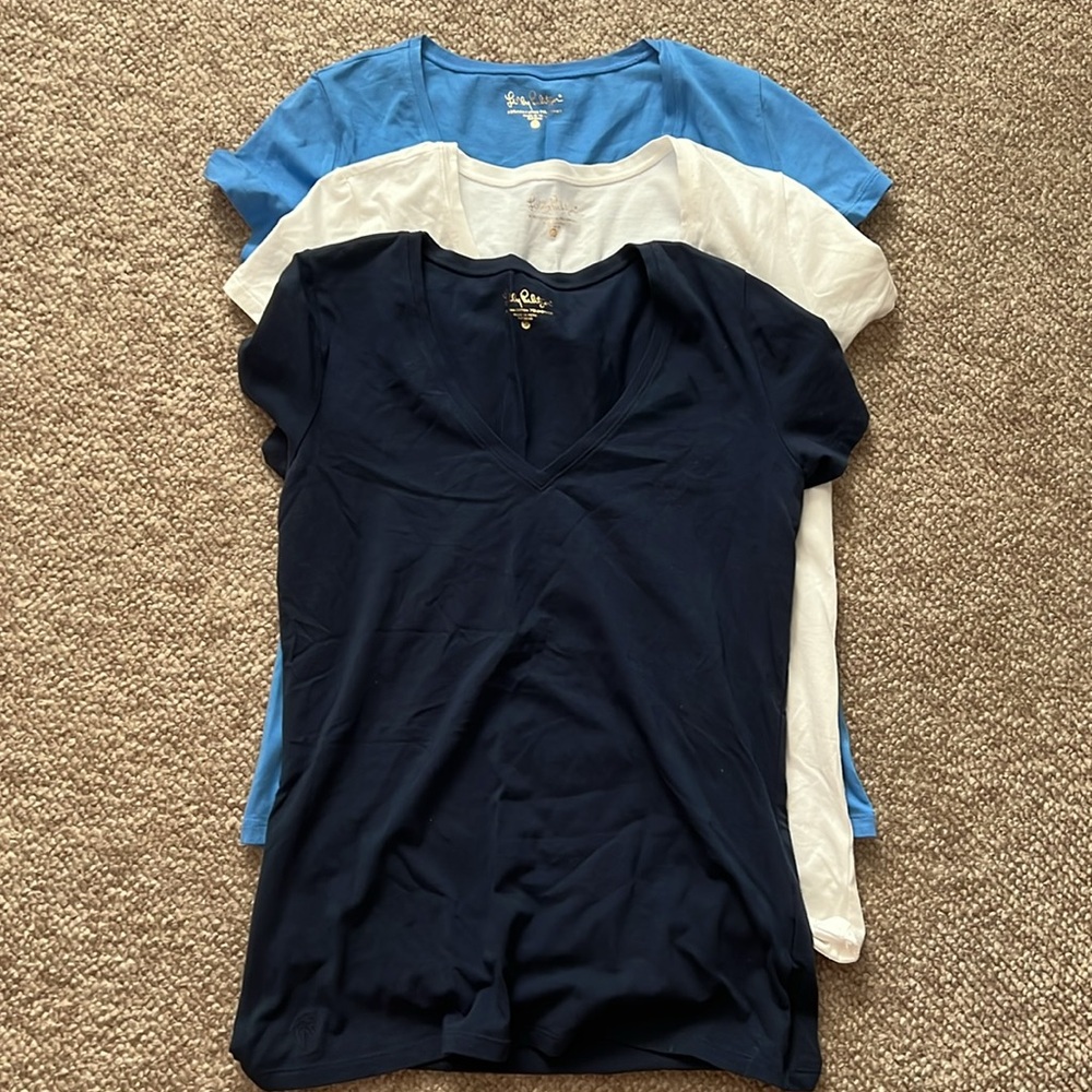 3 Lilly Pulitzer V neck tshirts.  SZ small